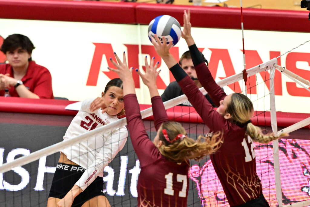 Hogs Head West for Buffs Invitational