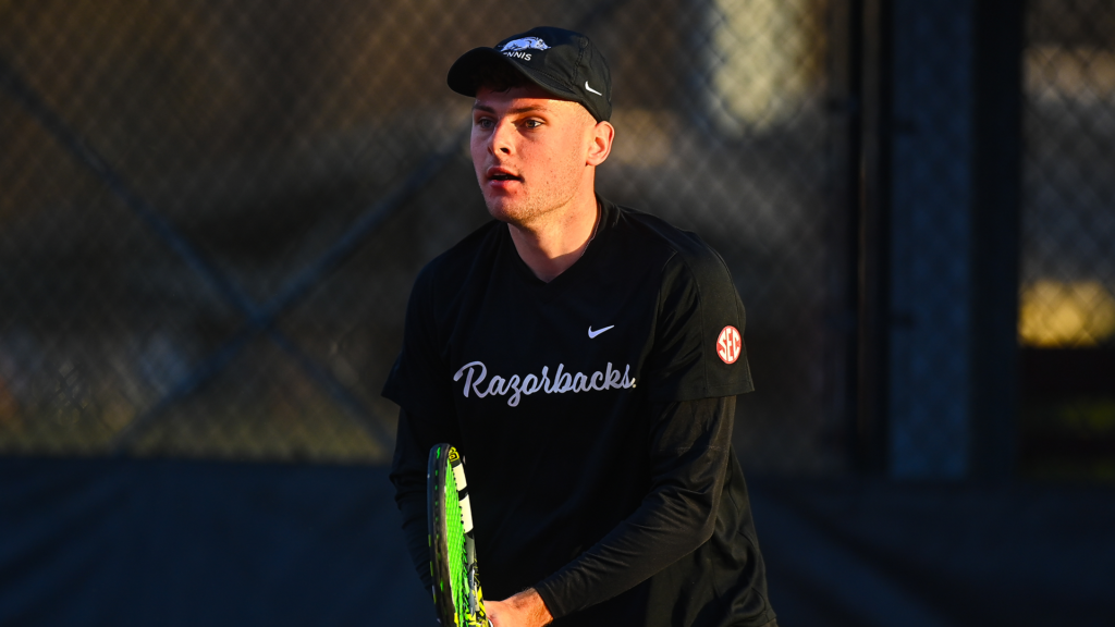 One Hog Advances, Three Participate on Monday at the ITA All-American Championships