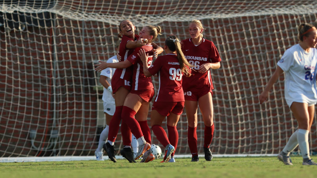 No. 9 Soccer Wins SEC Opener at Florida, 3-2