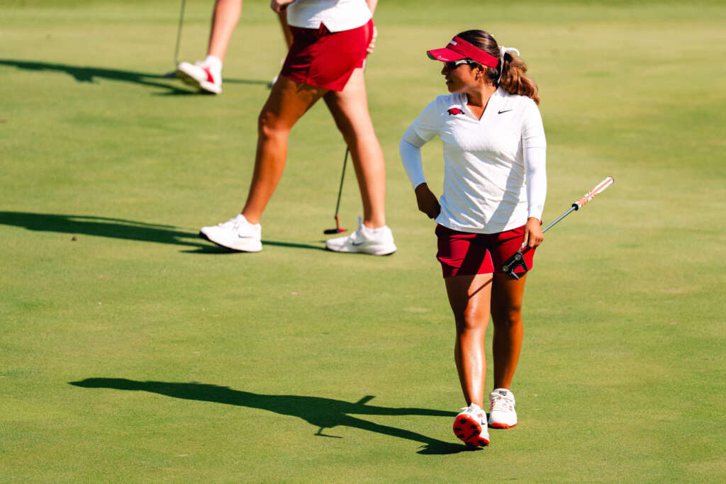 Razorbacks Shoot 8-under in Round 2 at The Ally