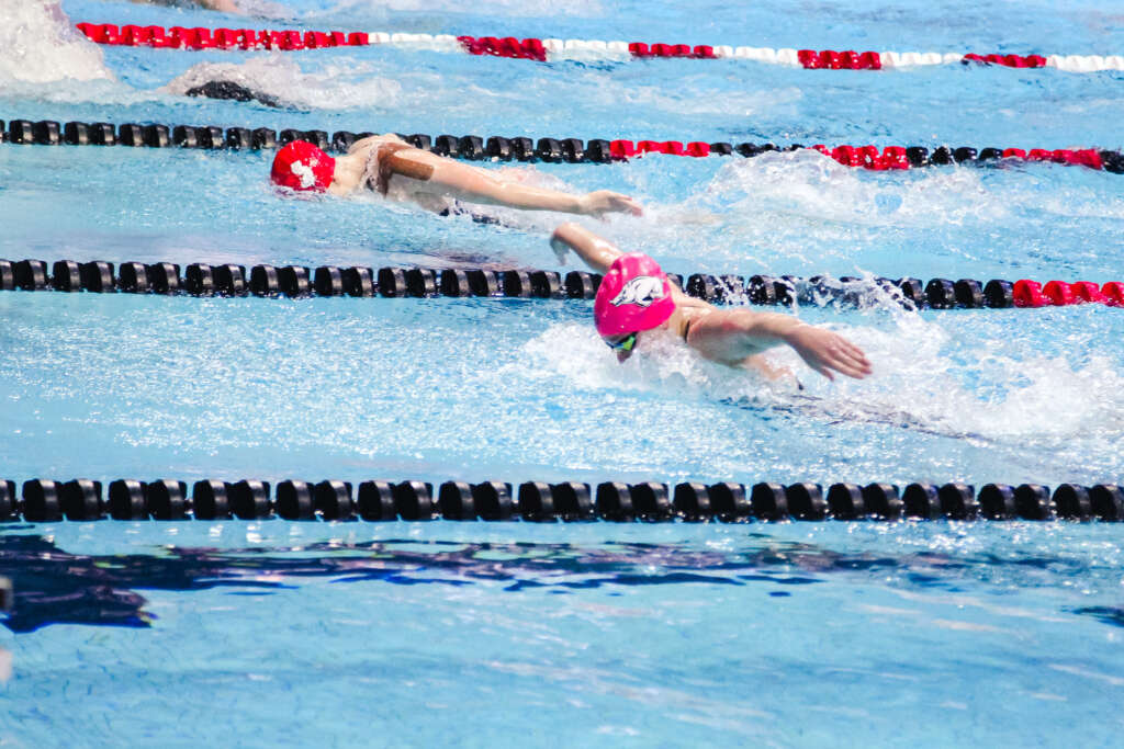 Hogs Take First Place on Second Day in New Jersey