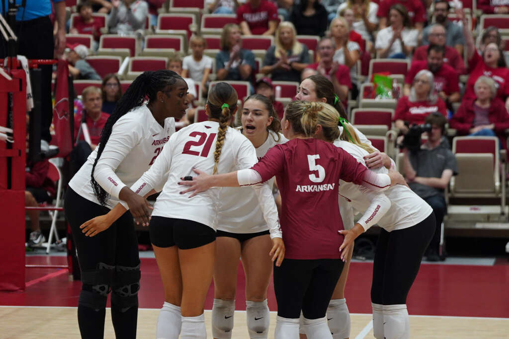 Arkansas’ Comeback Falls Short, Hogs Lose in Four