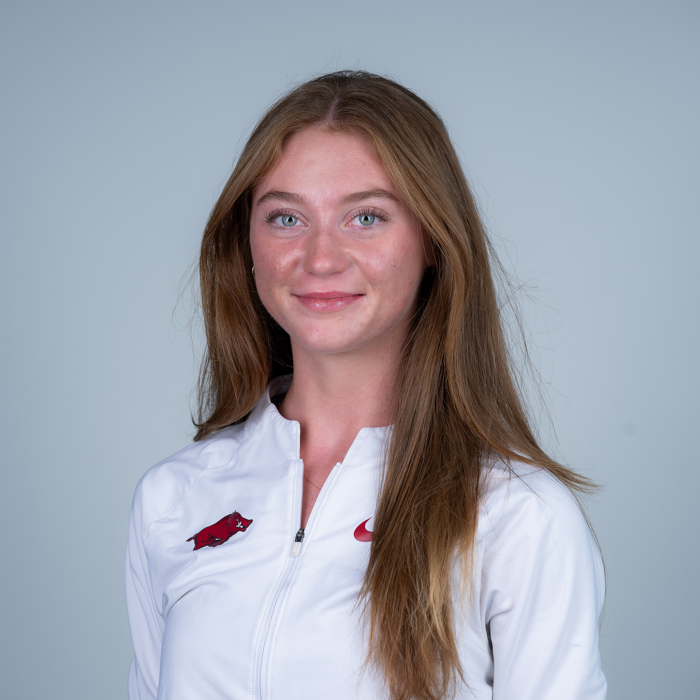 Madeleine Gear - Women's Track & Field - Arkansas Razorbacks