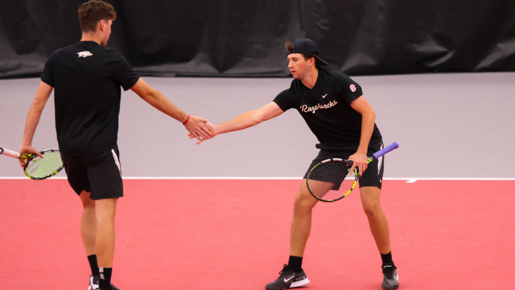 Smillie and Vrba Earn Finals Berth at ITA Central Region Championships