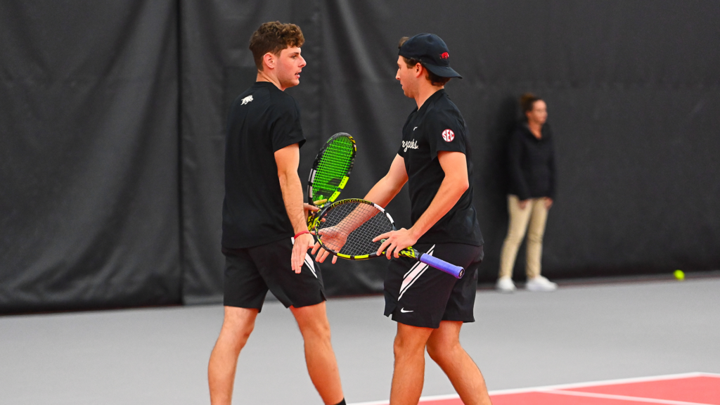 Hogs Start Hot at ITA Central Region Championships