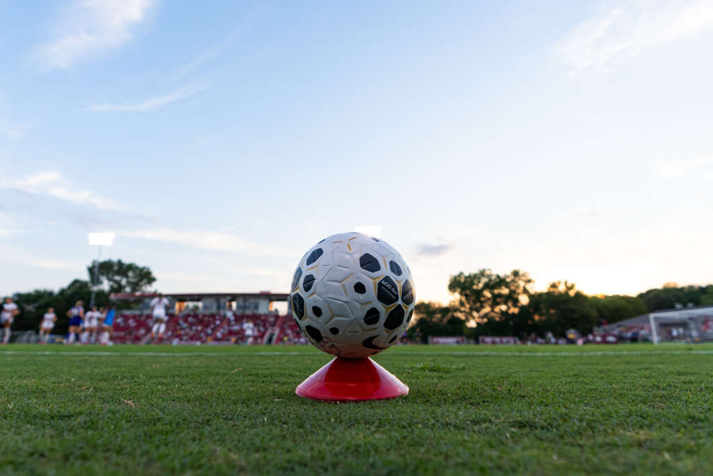Arkansas Soccer Signs Six on National Signing Day