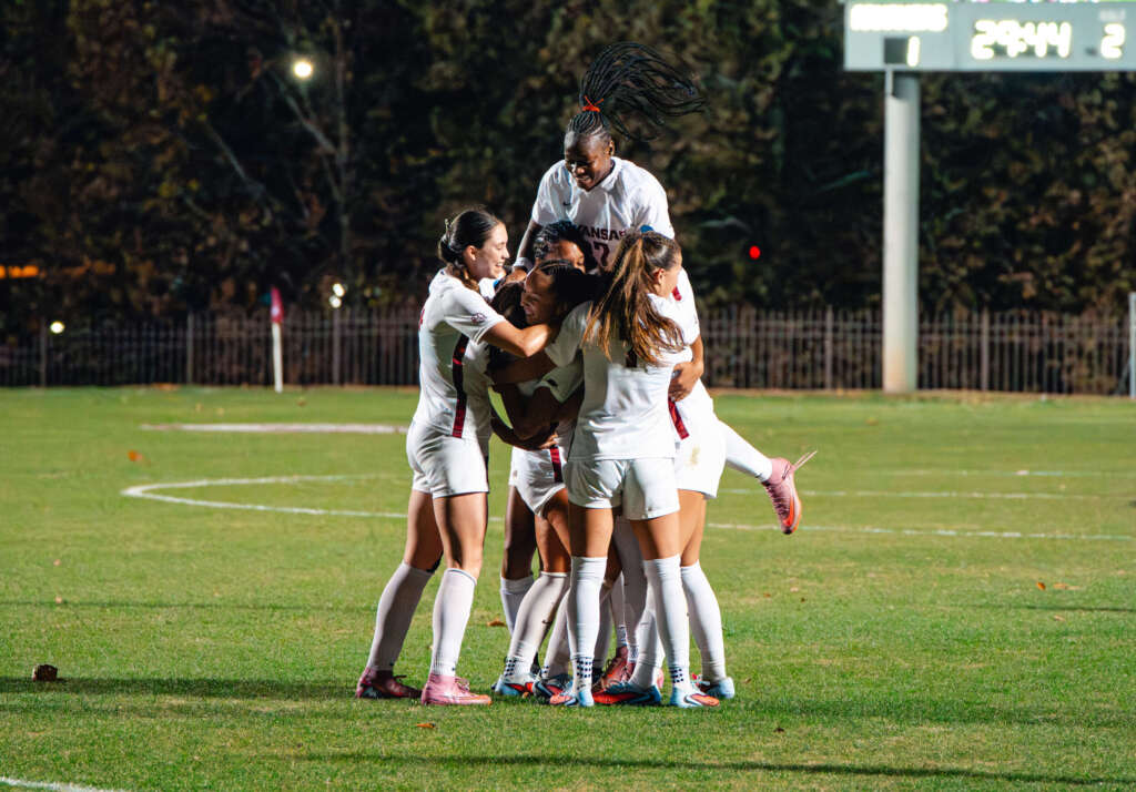5-seed Arkansas Shuts Out Dartmouth in NCAA Tournament Opener