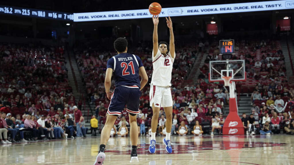 #21 Arkansas Cruises Past Jackson State