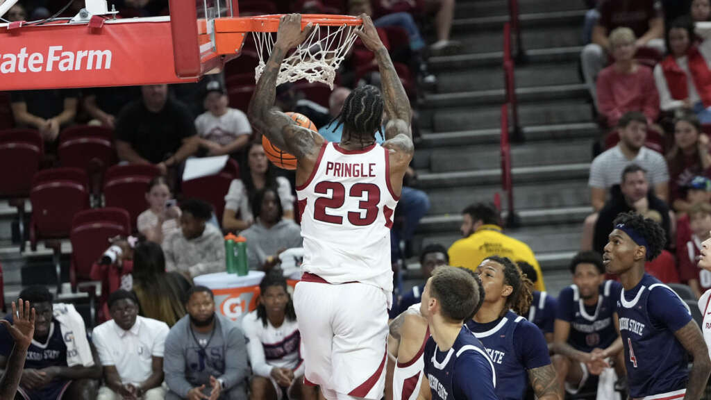 MBB Preview: Arkansas vs Queens