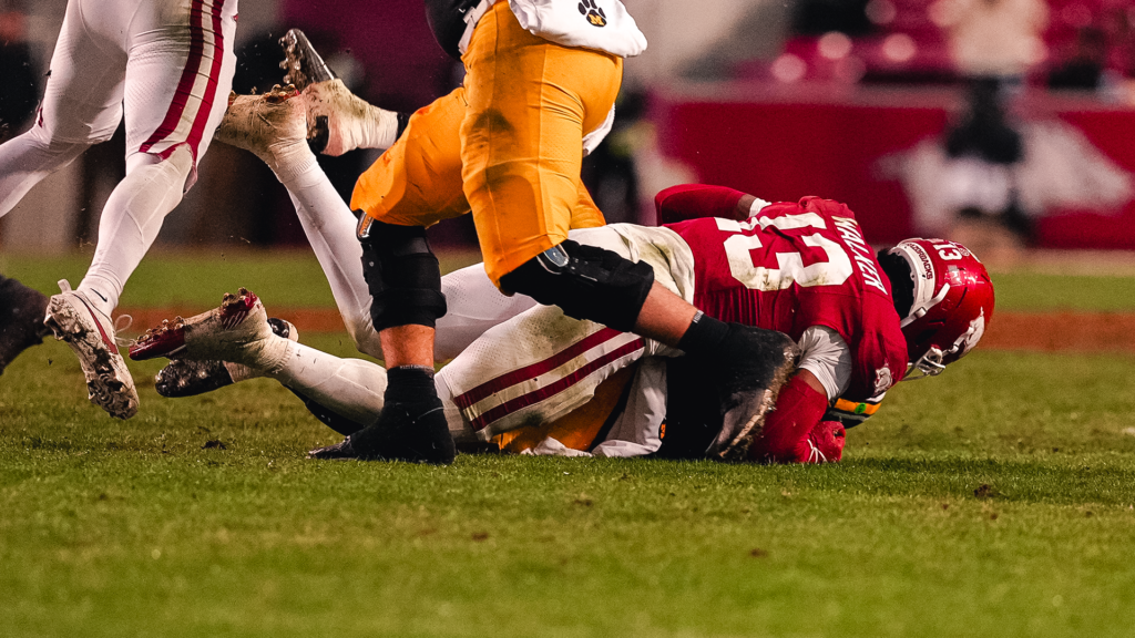 Arkansas’ 2025 campaign concludes with loss against Missouri in Battle Line Rivalry