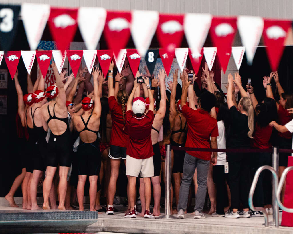 Razorbacks Celebrate Four Seniors; Compete Versus Vanderbilt & North Texas in Final Home Meet of Regular Season