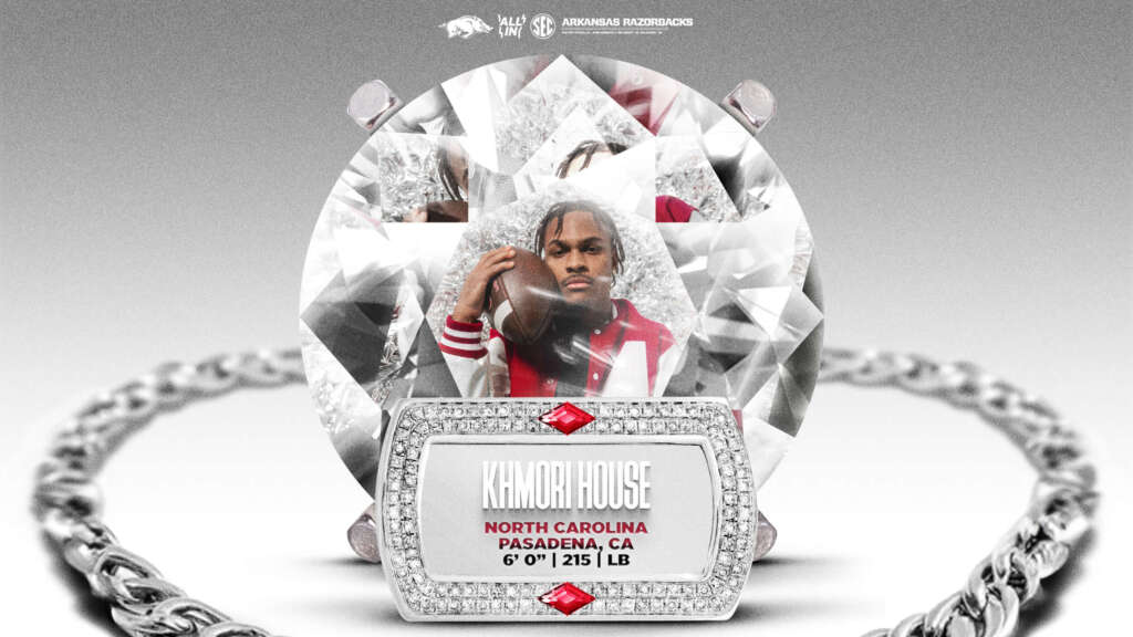 UNC LB Khmori House calls the Hogs