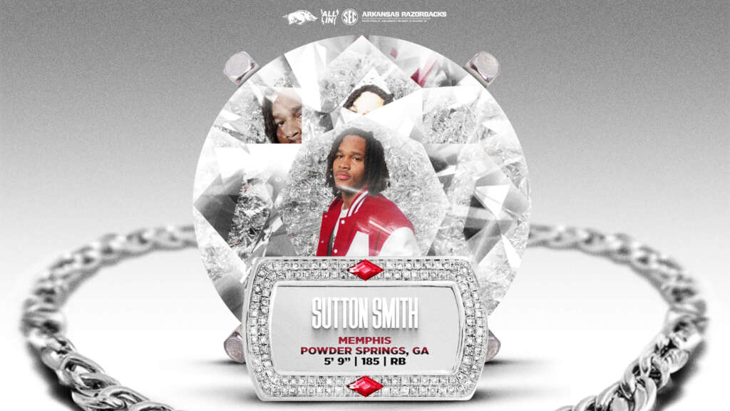 RB Sutton Smith signs with Razorbacks