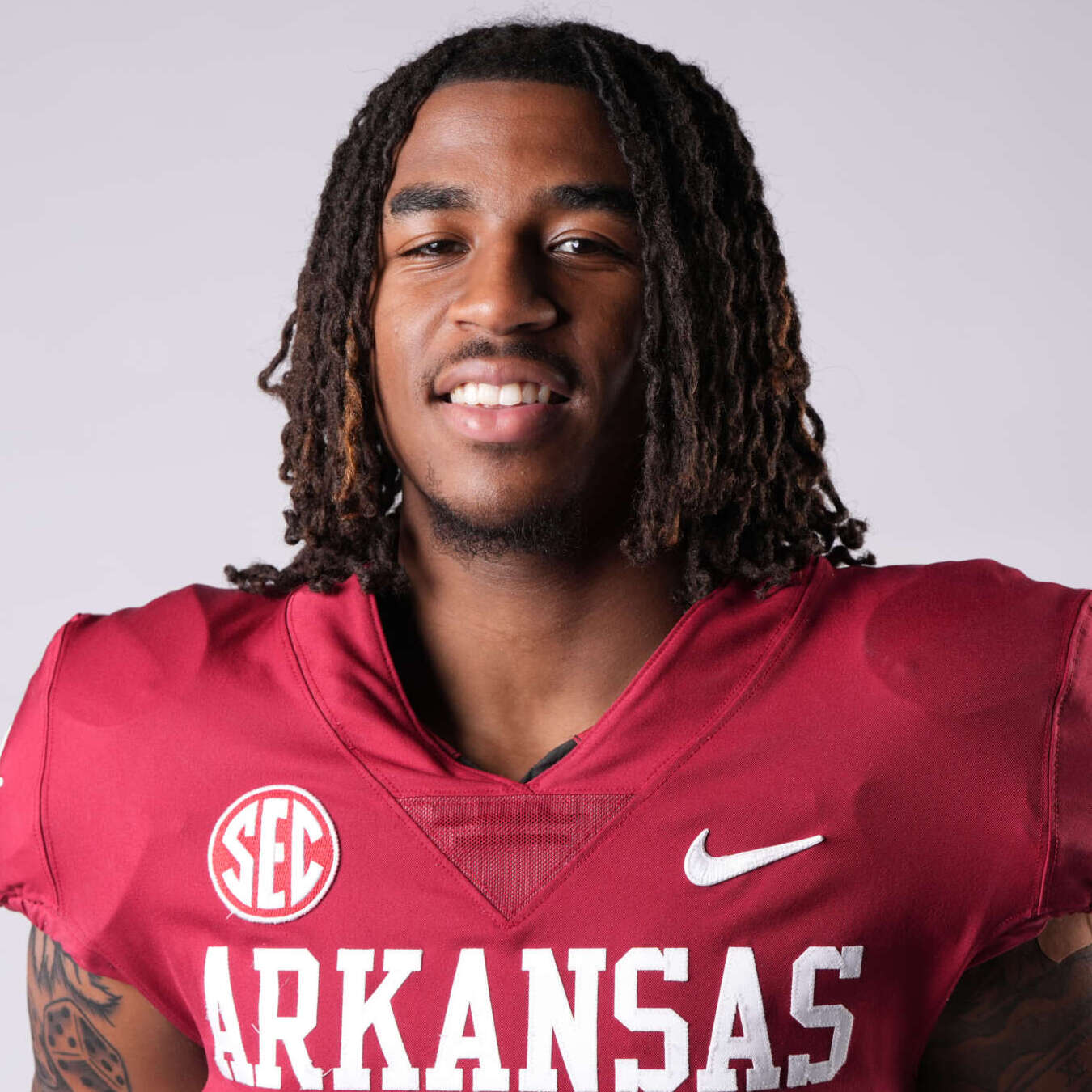 TJ Hodges - Football - Arkansas Razorbacks