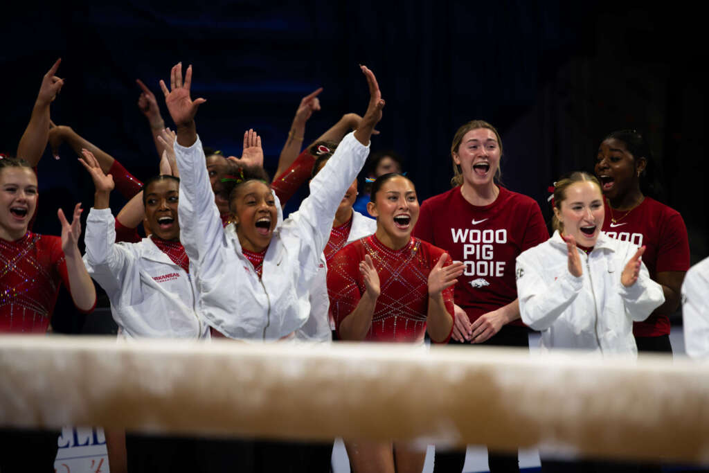 Gymbacks Host Bulldogs in Top 10 Matchup