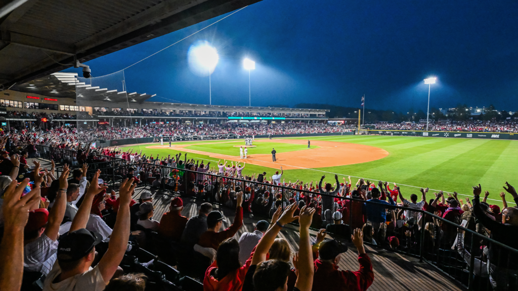 Hogs at No. 5 in USA Today Preseason Top 25