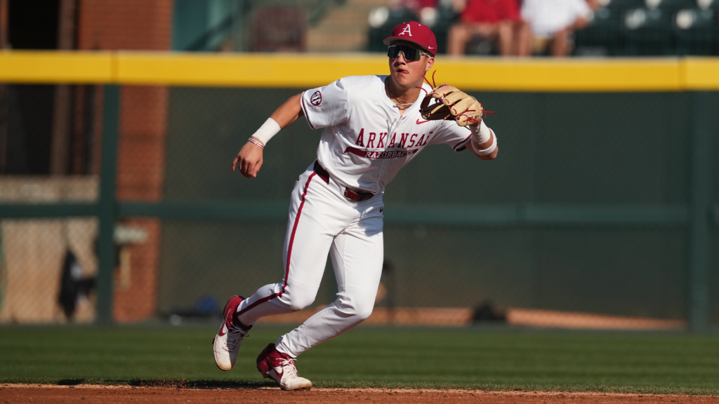 Razorbacks Upended by Mavs in Series Opener