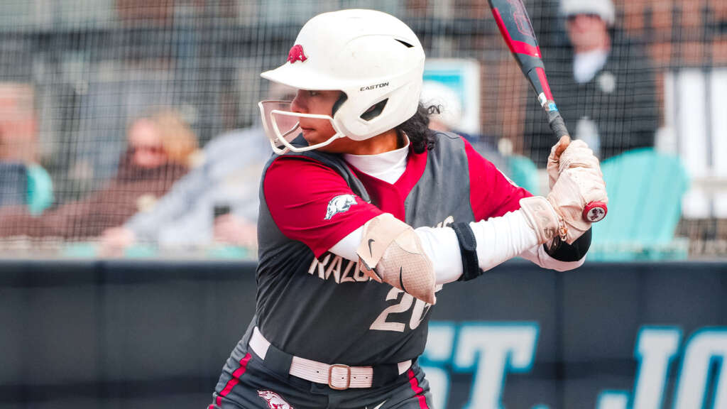 Razorbacks’ Bats Explode in 21-3 Win Over Akron