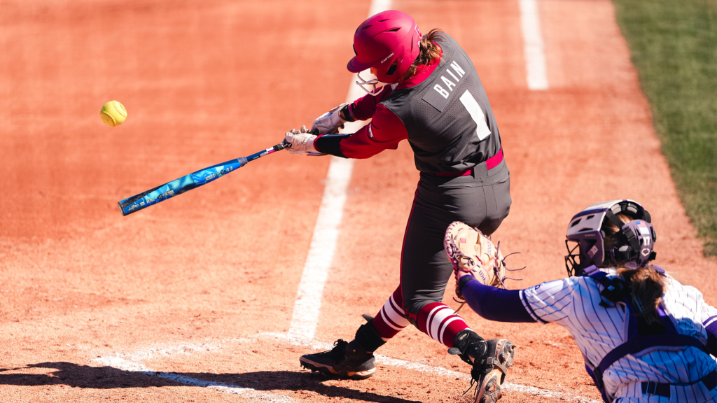No. 7/8 Arkansas Slugs Past Northwestern, 9-8