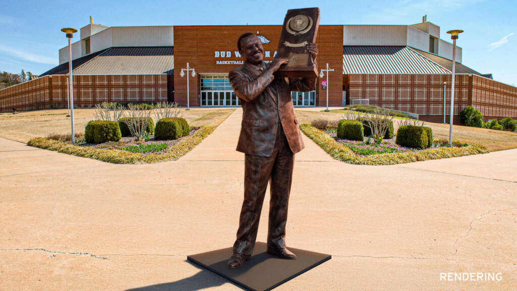 Nolan Richardson statue to be built at Bud Walton Arena
