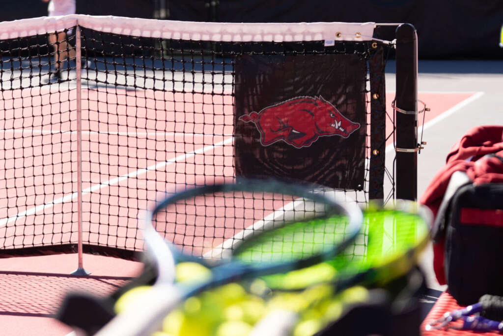 Men’s Tennis Splits the Day in Athens