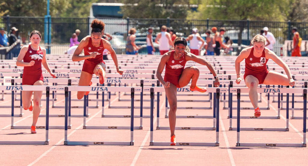 Razorbacks produce a trio of victories at UTSA Invitational