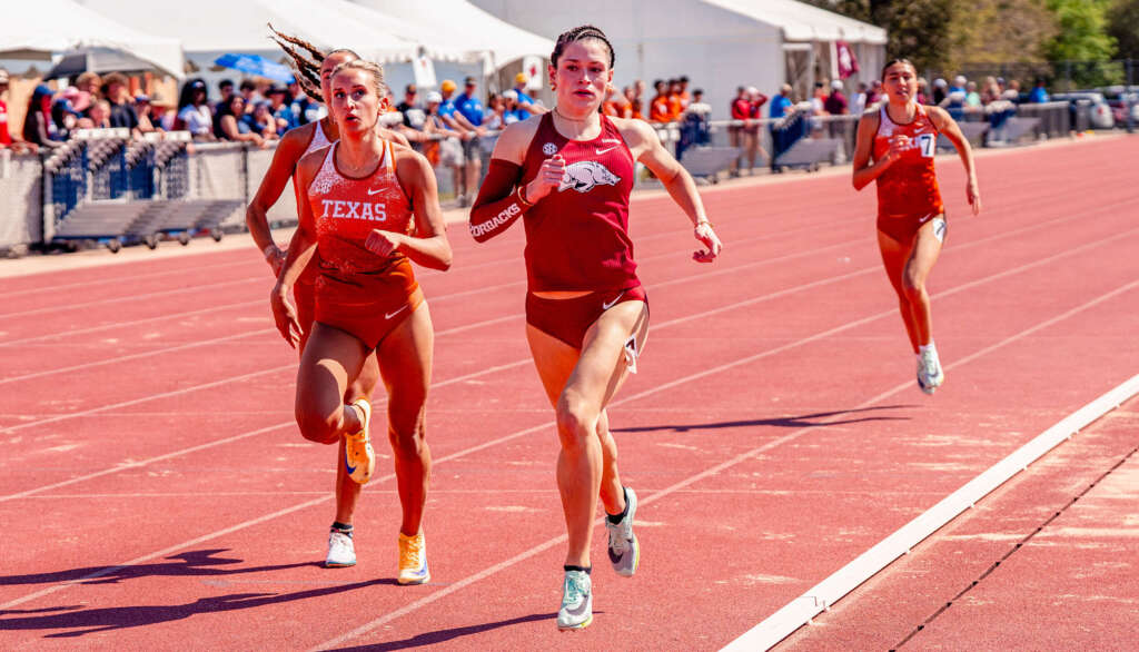 Arkansas returns to Texas for Baylor’s Clyde Hart Classic