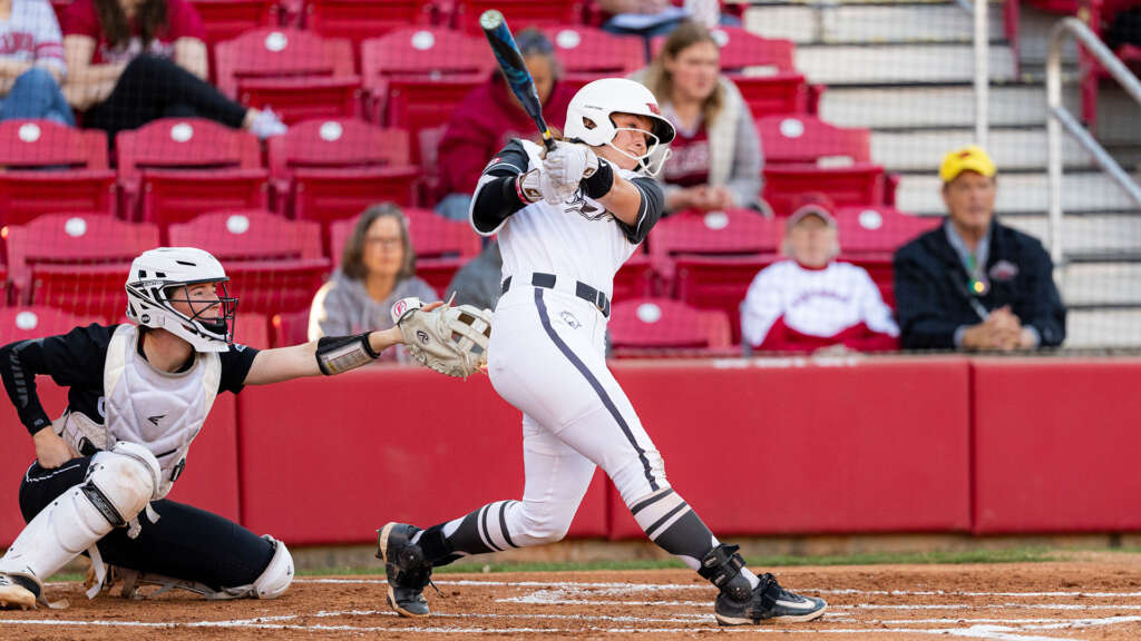 No. 7/9 Arkansas Opens SEC Play by Hosting Georgia at Bogle Park Before Traveling to Missouri State