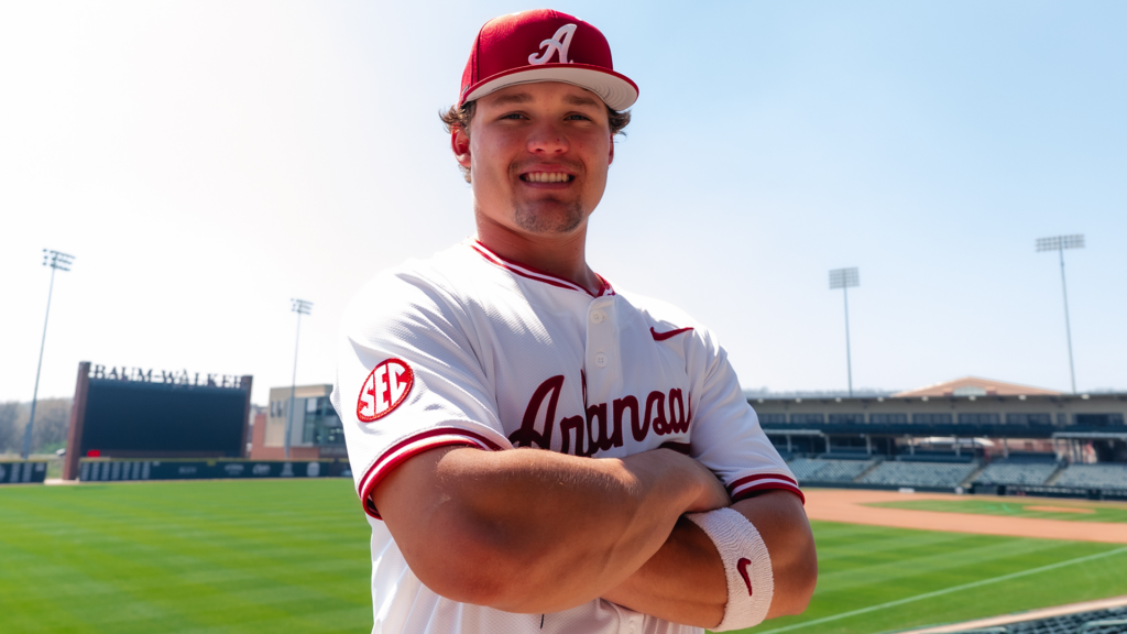 #4 Arkansas Hosts Florida at Baum-Walker Stadium on Norm DeBriyn Legends Weekend