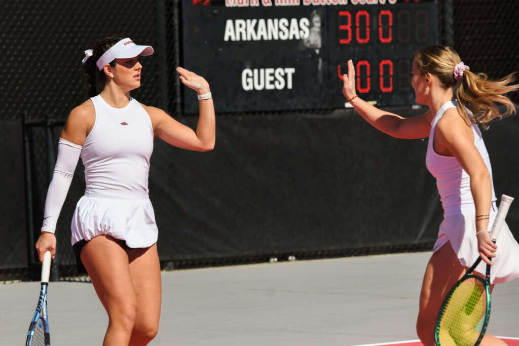 Arkansas Women’s Tennis Takes Down Kentucky for First SEC Win