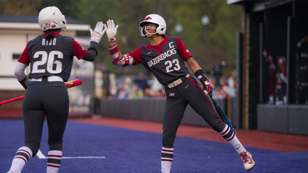 No. 9/10 Hogs Host No. 3/5 Florida for Top 10 SEC Series