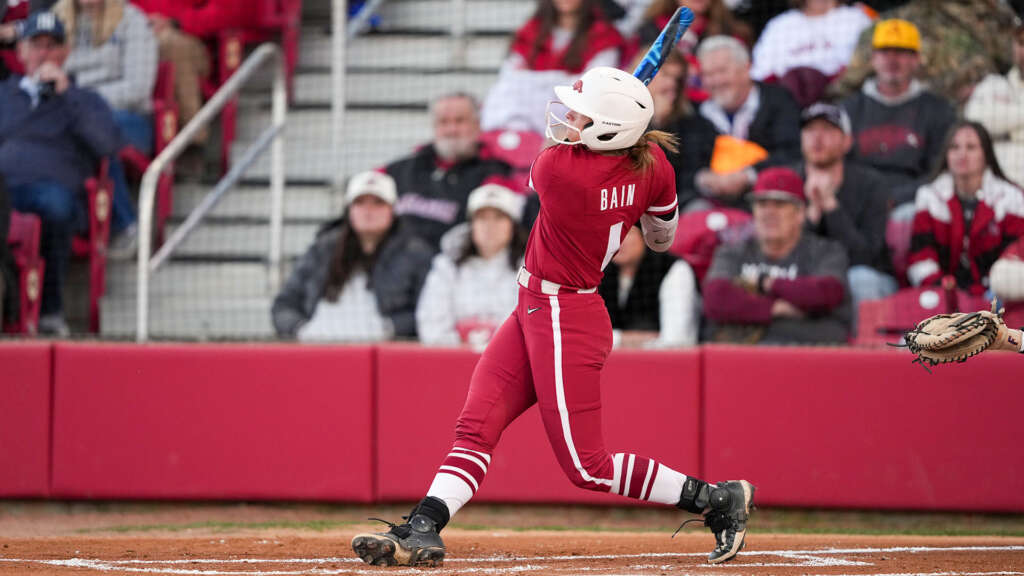 Hogs Fall to Florida, 12-6 as Gators Even Series