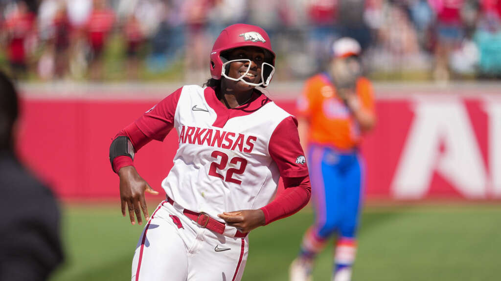 Kennedy Named D1Softball National Player of the Week