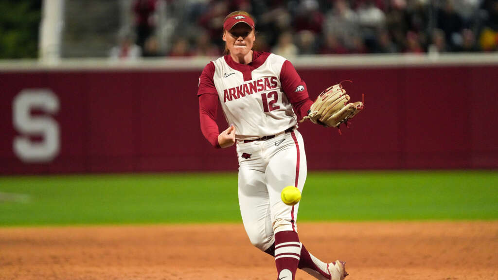 No. 6/8 Hogs Down No. 1 Oklahoma in a 3-2 Instant Classic to Even Series