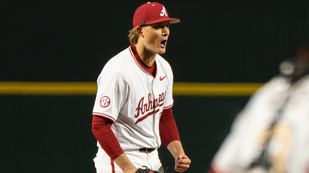 Razorbacks, Tigers Tangle on The Plains