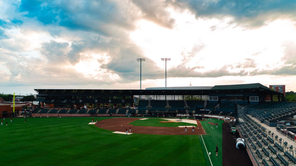 Razorbacks, Tigers Tangle on The Plains