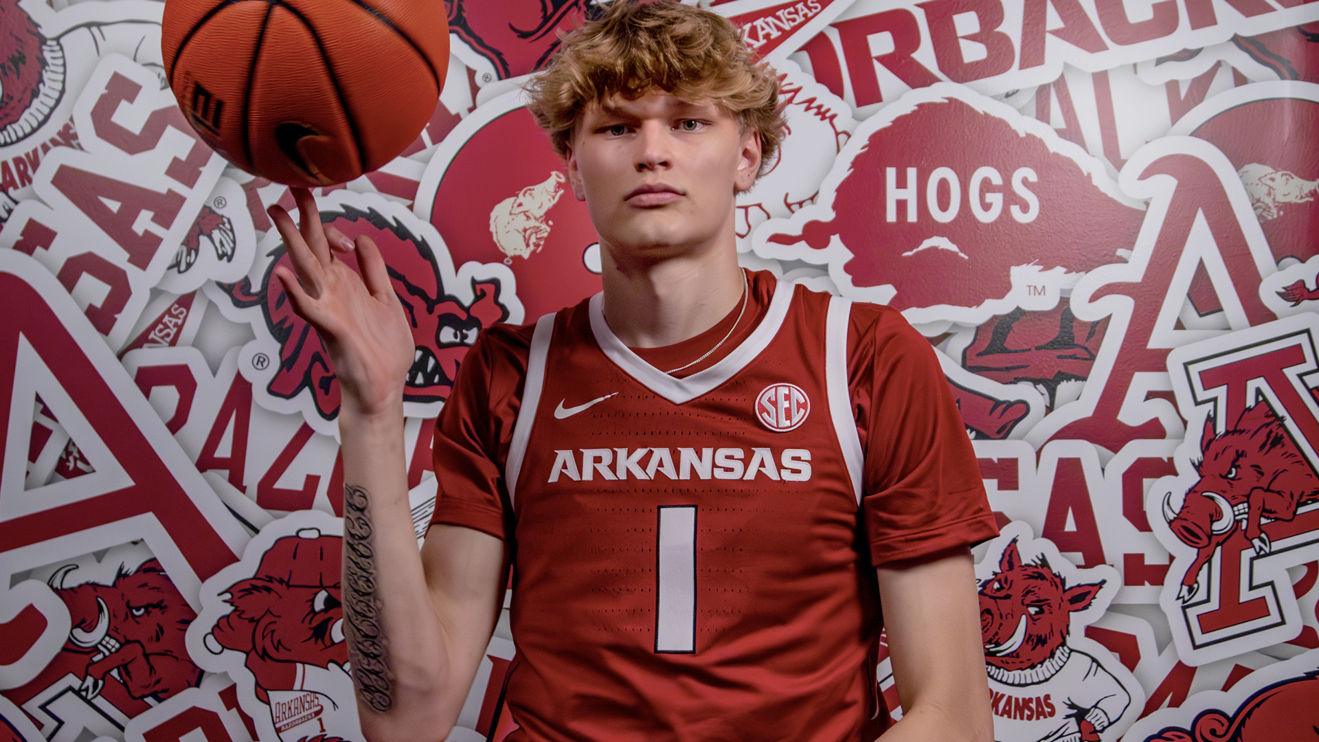 Miikka Muurinen Inks with Arkansas