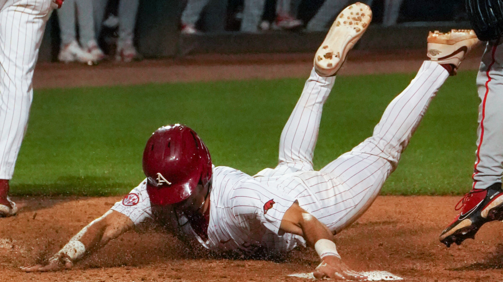 Razorbacks Topped in Game Two against Bulldogs