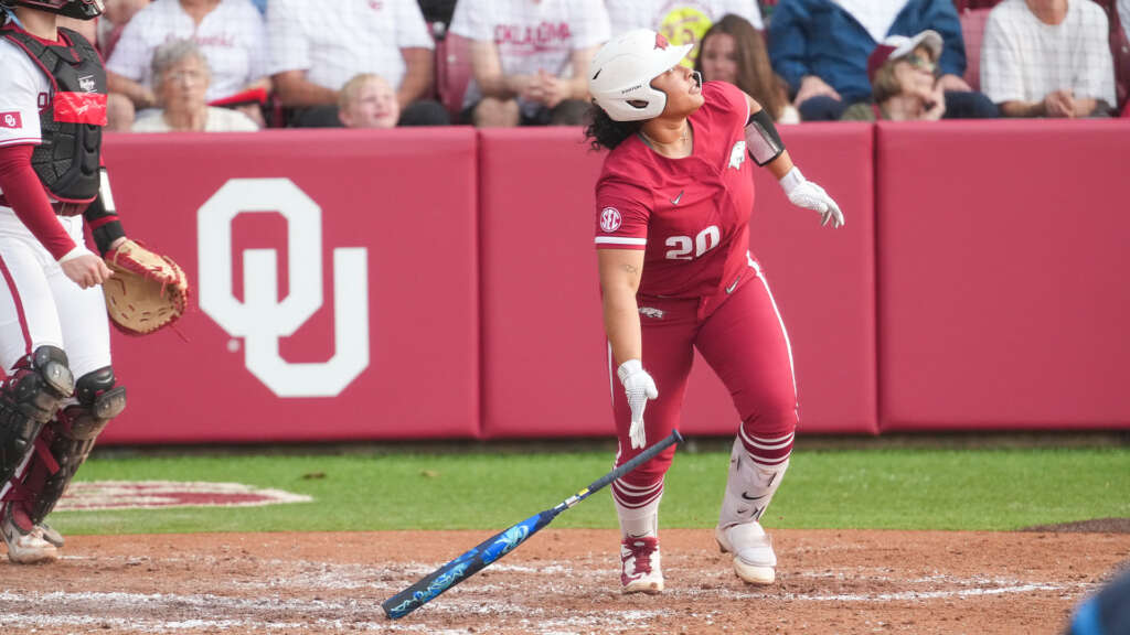 No. 6/8 Arkansas Falls to No. 1 Oklahoma, 8-7 in Series Opener