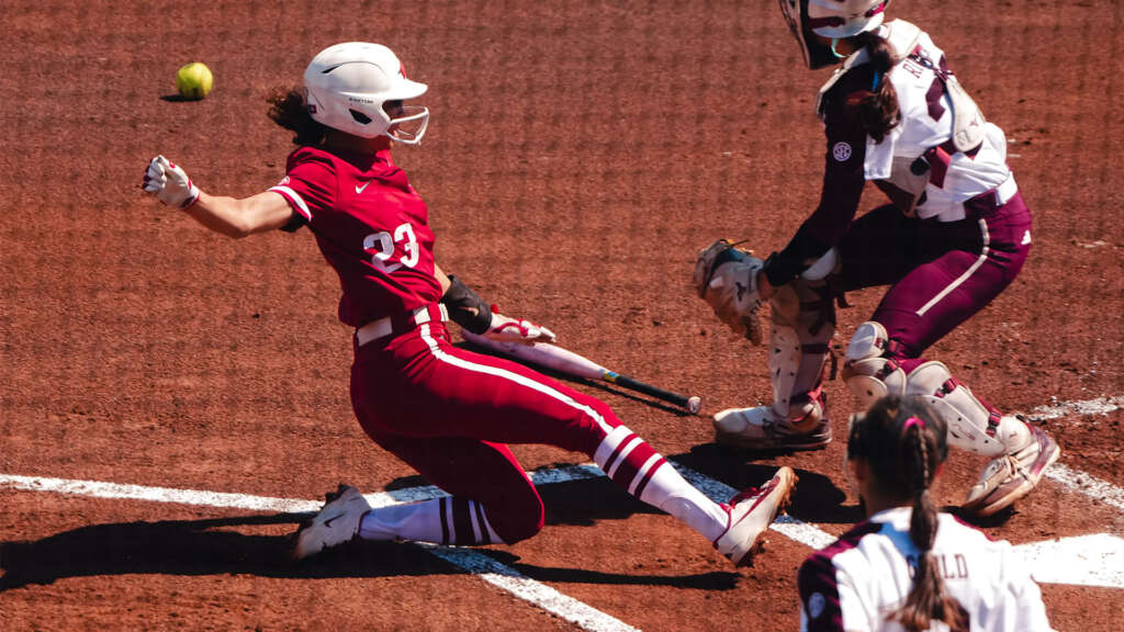 No. 6/8 Hogs Blast No. 15/13 Mississippi State, 10-3 to Take Series