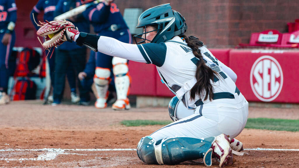 No. 6/9 Razorbacks Host Missouri for Final Regular Season Series at Bogle Park