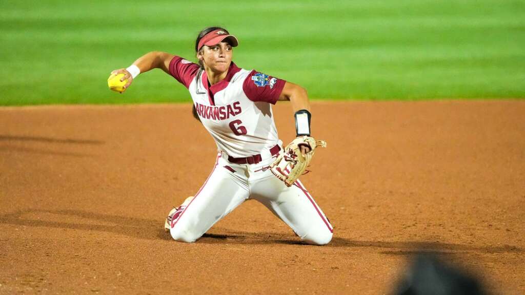 No. 5 Arkansas Falls to No. 4 Nebraska, 5-3 in Extra-Innings in Inaugural WCWS Contest