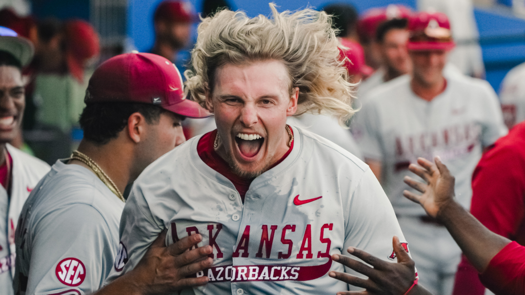 #12 Arkansas Clinches Series at Kentucky with Wild Win in Regular Season Finale