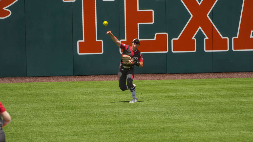 No. 7/10 Razorbacks Fall to No. 5/7 Longhorns, 4-1 in Regular Season Finale