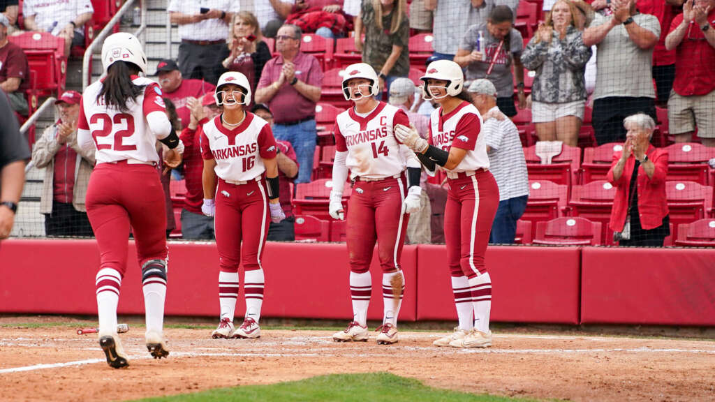 No. 5 Arkansas Run-Rules Fordham, 8-0 in Regional Opener