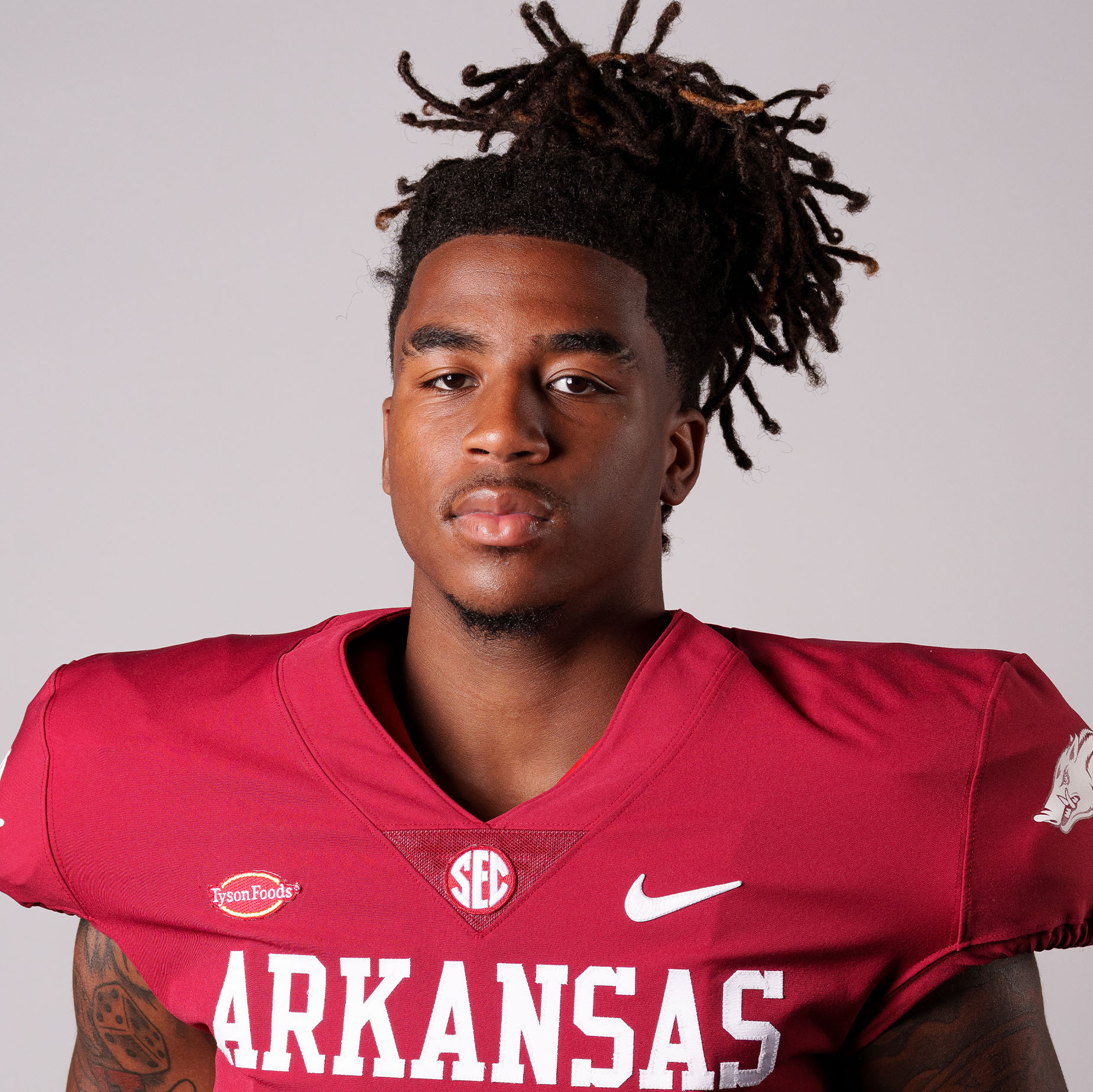 TJ Hodges - Football - Arkansas Razorbacks