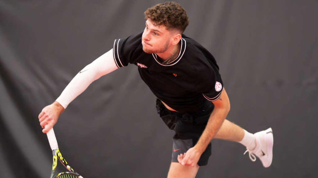 ITA honors Hogs, Vrba with Central Region recognitions