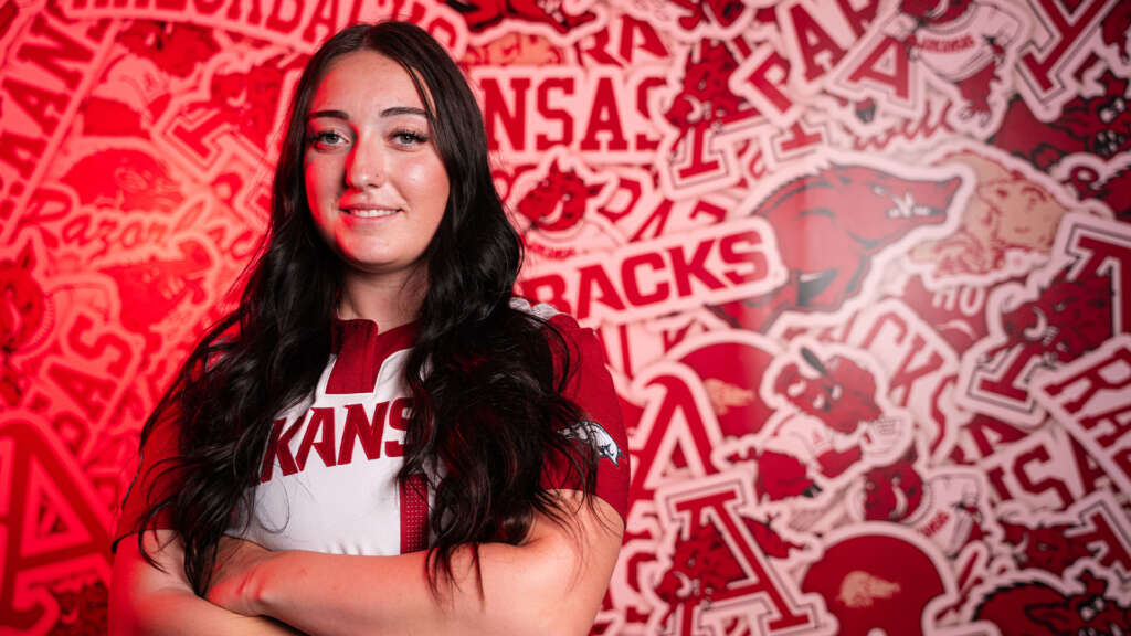 Texas A&M Transfer LHP Kate Munnerlyn Signs with Hogs