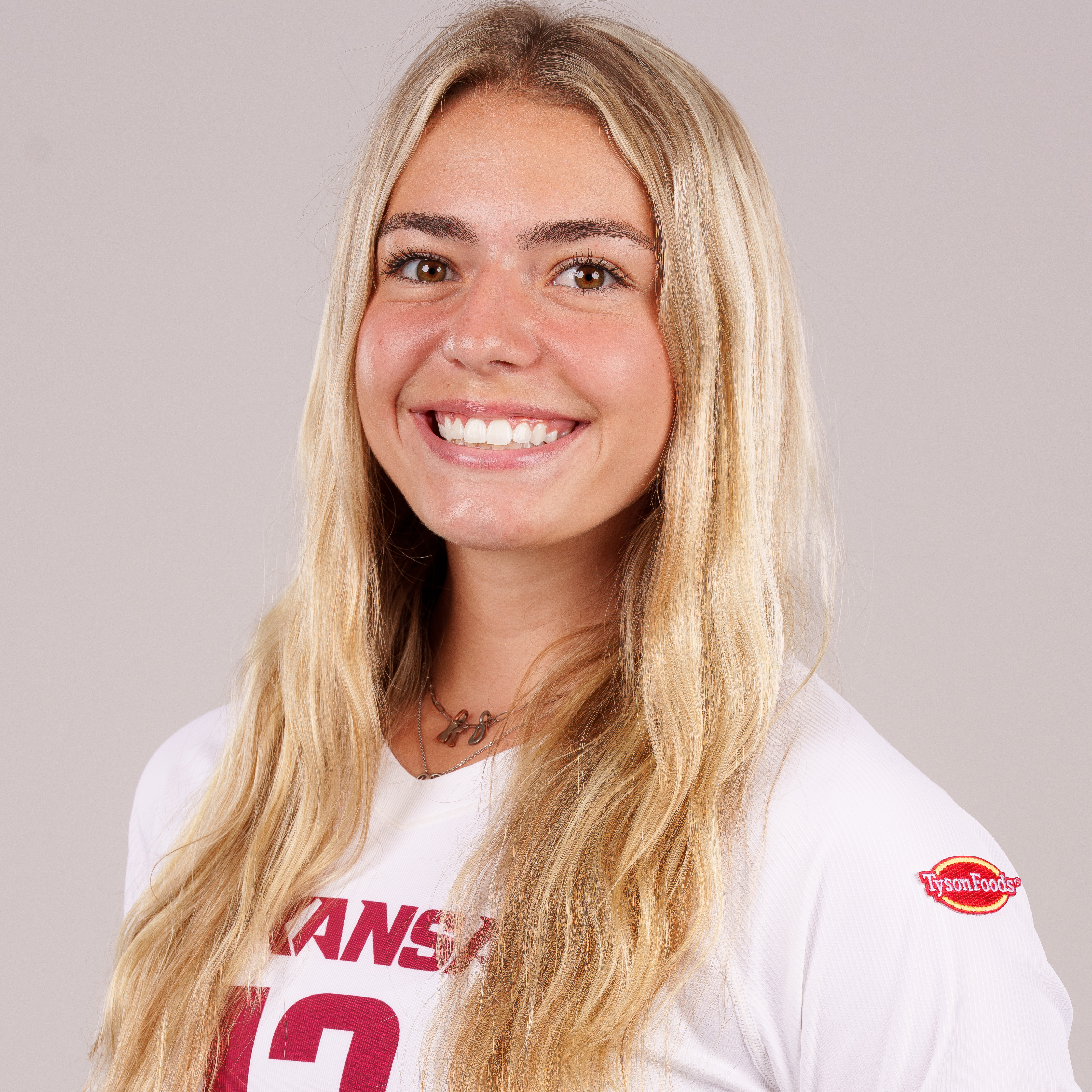 Kiki Remensperger - Volleyball - Arkansas Razorbacks