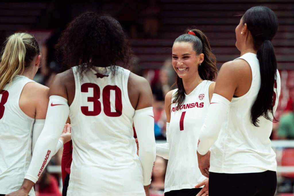 📸 Hogs Volleyball: Razorback Invitational